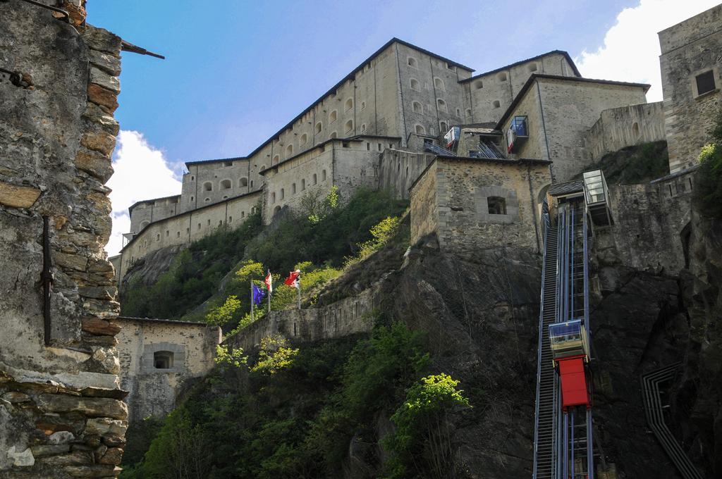 Casa Ciuca Ostello Bard Esterno foto