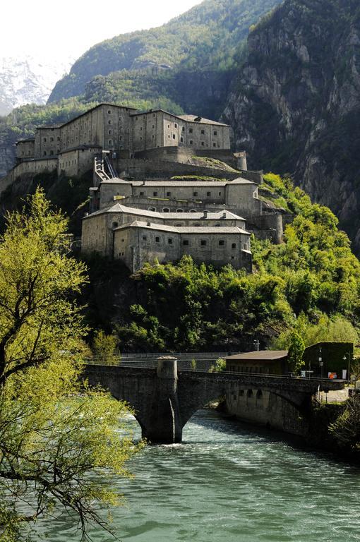 Casa Ciuca Ostello Bard Esterno foto